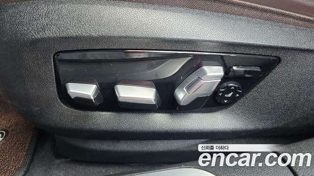 BMW 7 Series 2020 — Photo 7/36