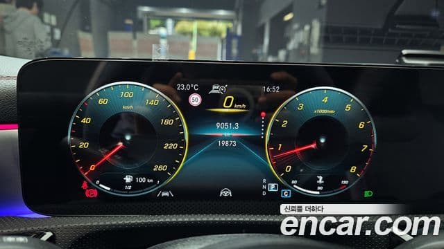 Mercedes-Benz CLA-Class 2023 — Фото 8/20
