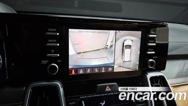 Kia Sorento 2022 — фото 16 из 20