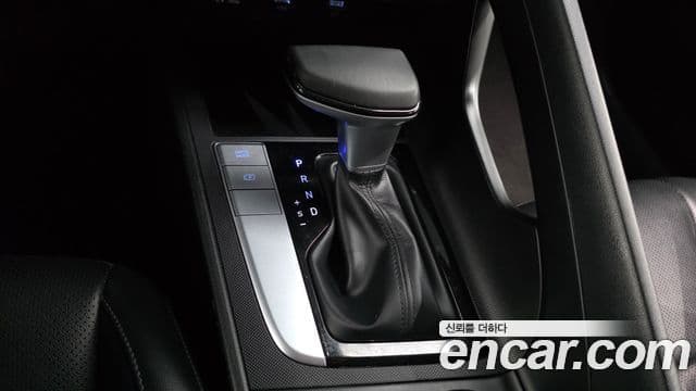 Hyundai The New Avante Hybrid 2021 — Şəkil 14/20