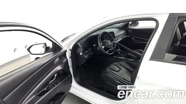 Hyundai The New Avante Hybrid 2021 — Şəkil 9/20