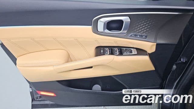 Kia Sorento 2021 — Photo 10/36
