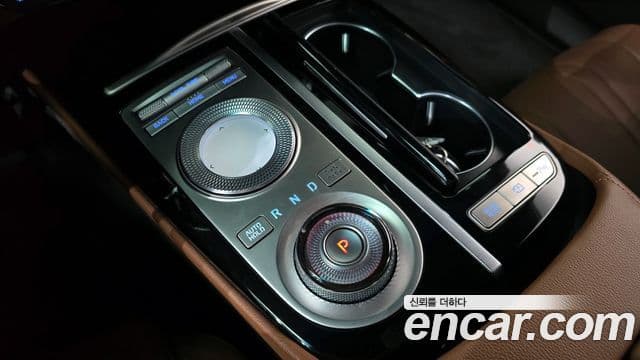 Genesis Electrified G80 2022 — Şəkil 9/20
