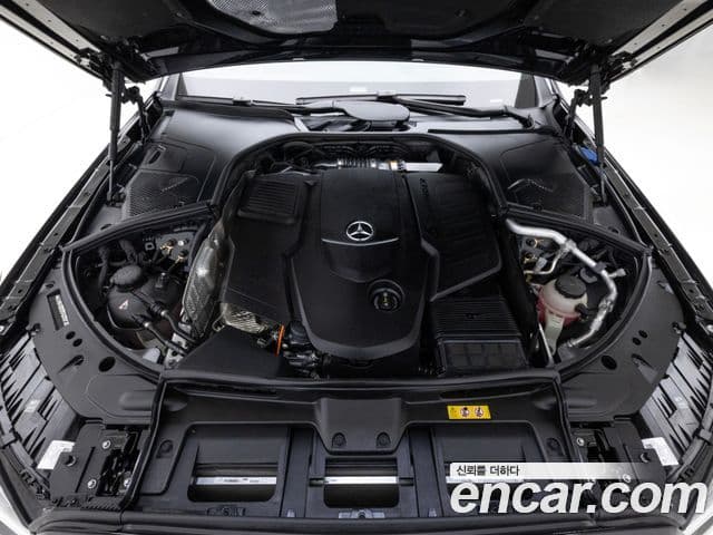 Mercedes-Benz S-Class 2025 — фото 11 из 20