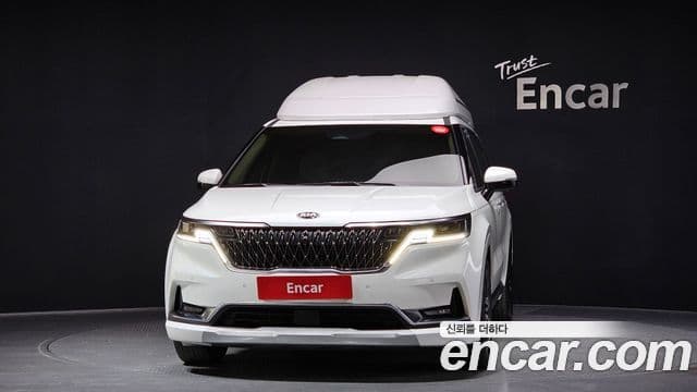 Kia Carnival 2021 — фото 3 из 20