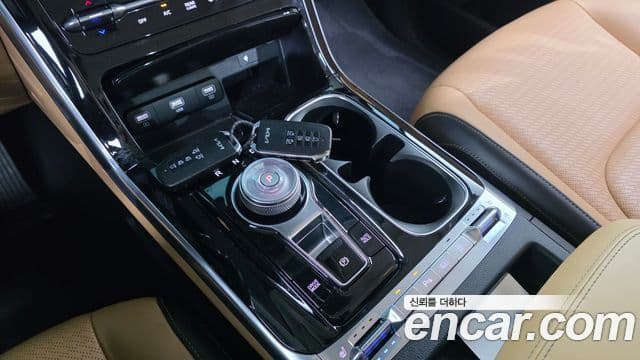 Kia Carnival 2022 — ფოტო 9/20