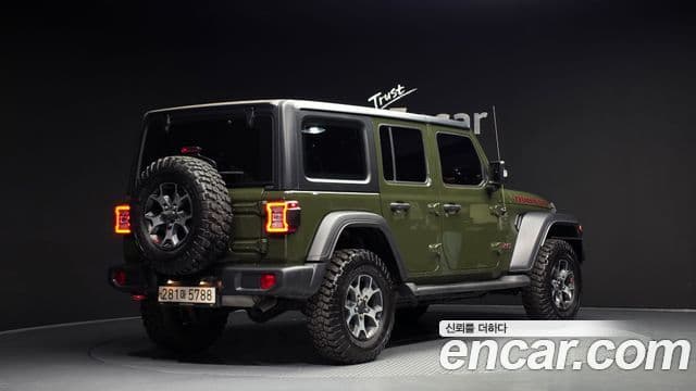 Jeep Wrangler 2020 — Фото 2/20