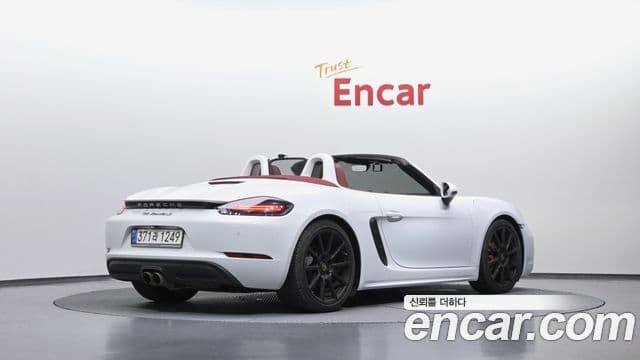Porsche 718 Boxster 2020 — ფოტო 2/20