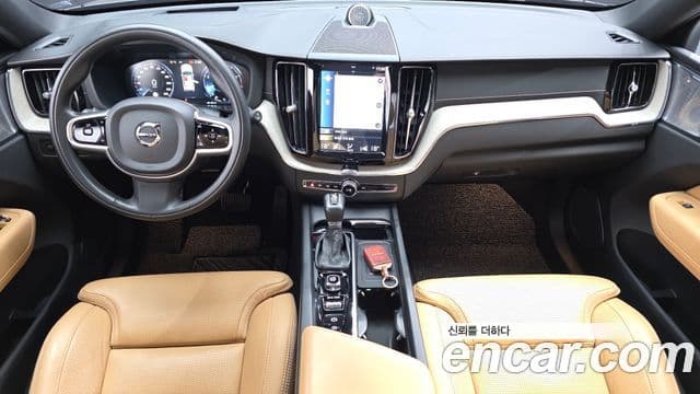 Volvo XC60 2020 — фото 7 из 20