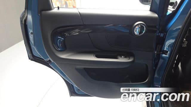 Mini Cooper Countryman 2021 — Photo 5/31