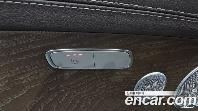 Mercedes-Benz E-Class 2019 — Şəkil 17/20