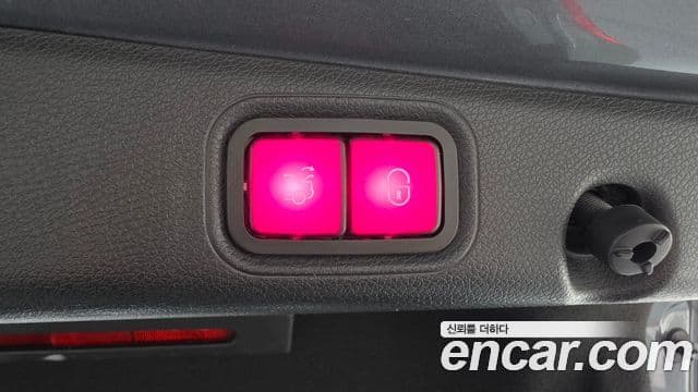 Mercedes-Benz E-Class 2019 — Şəkil 18/20