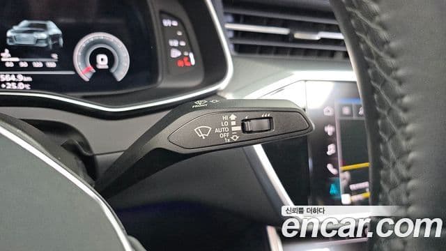 Audi A6 2021 — Şəkil 18/20