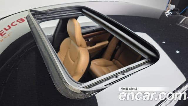 Volvo S90 2020 — ფოტო 19/20