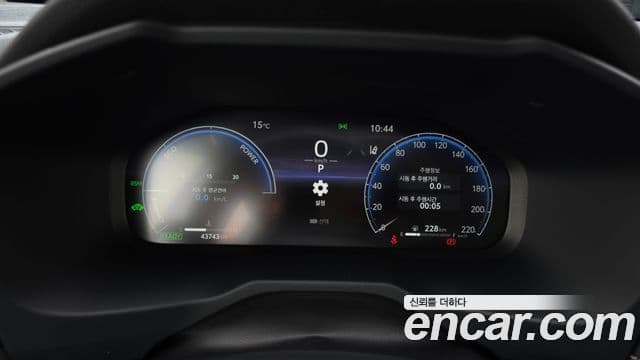 Toyota RAV4 2024 — ფოტო 8/20