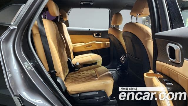Kia Sorento 2020 — Фото 11/20