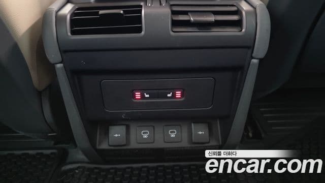 Land Rover Defender 2021 — Şəkil 19/20