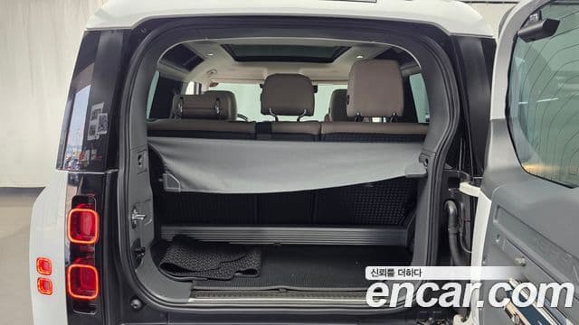 Land Rover Defender 2021 — фото 20 из 20