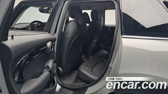 Mini Cooper 2021 — ფოტო 11/20