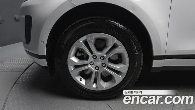 Land Rover Range Rover Evoque 2020 — фото 4 из 20