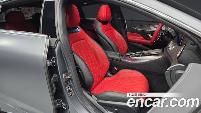 Mercedes-Benz AMG GT 2022 — фото 12 из 20