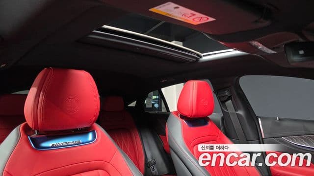 Mercedes-Benz AMG GT 2022 — фото 13 из 20