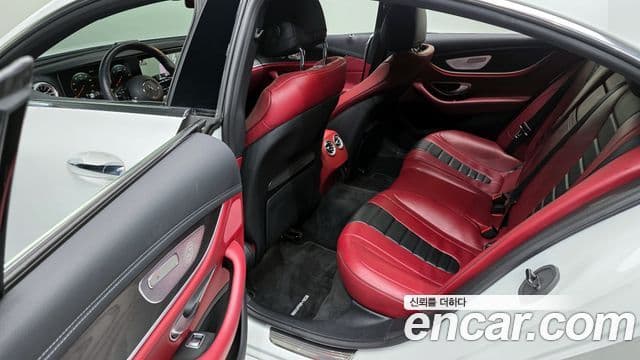 Mercedes-Benz CLS-Class 2022 — Photo 18/31