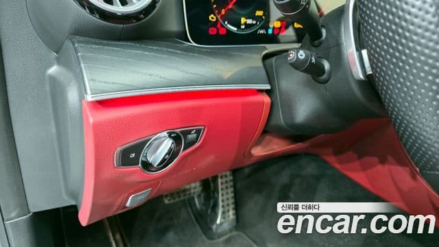 Mercedes-Benz CLS-Class 2022 — Photo 2/31