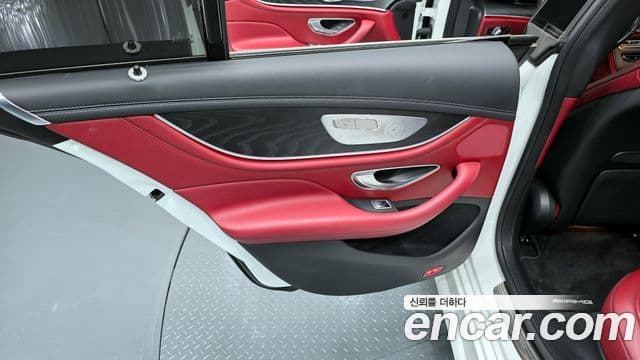 Mercedes-Benz CLS-Class 2022 — Photo 10/31