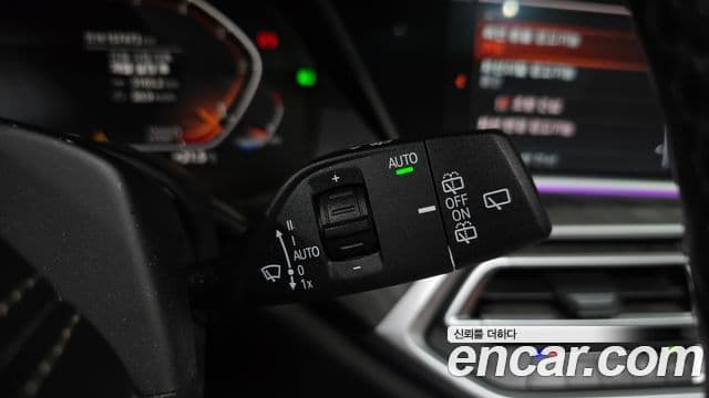 BMW X7 2019 — Photo 31/36