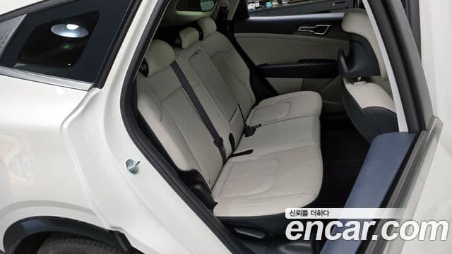 Kia Sportage 2022 — ფოტო 12/20