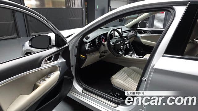 Genesis G70 2018 — ფოტო 10/20