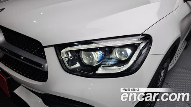 Mercedes-Benz GLC-Class 2023 — Photo 10/30