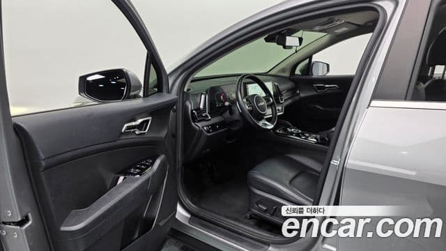 Kia Sportage 2023 — фото 10 из 20