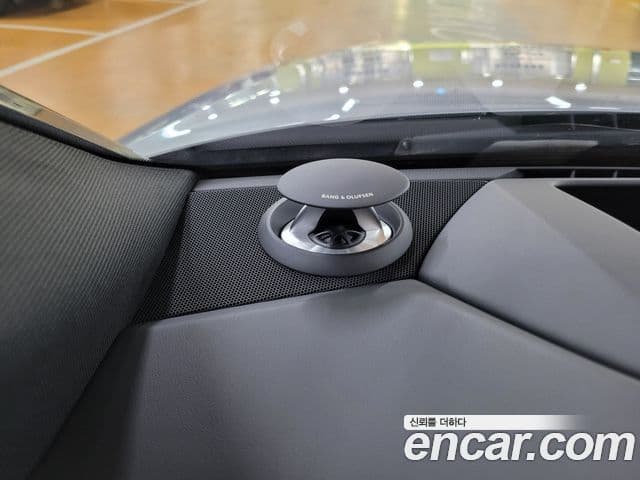 Audi A8 2023 — Şəkil 16/20
