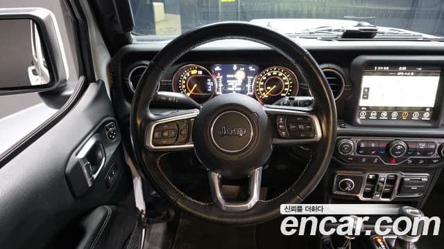 Jeep Wrangler 2019 — Şəkil 13/20