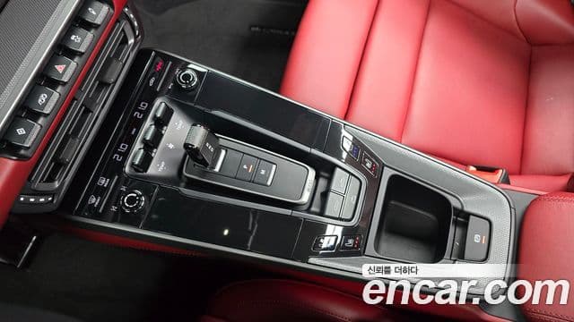 Porsche 911 2024 — Şəkil 8/20