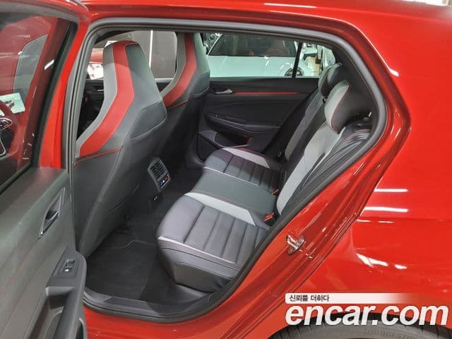 Volkswagen Golf 2023 — Şəkil 11/20