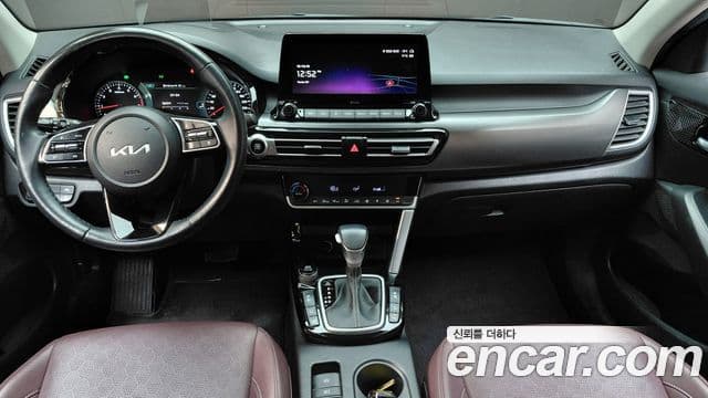 Kia Seltos 2022 — ფოტო 7/20