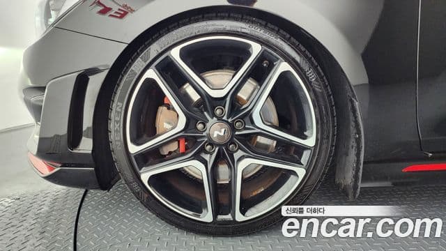 Hyundai Veloster 2021 — ფოტო 5/20