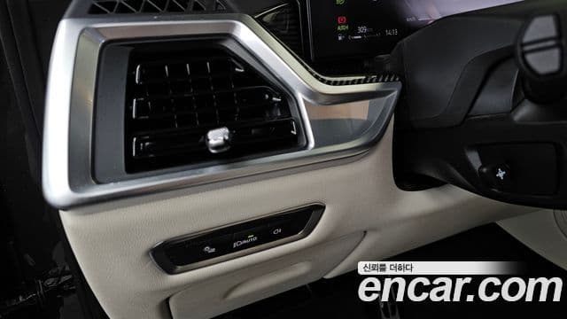 BMW X7 2025 — Photo 5/34