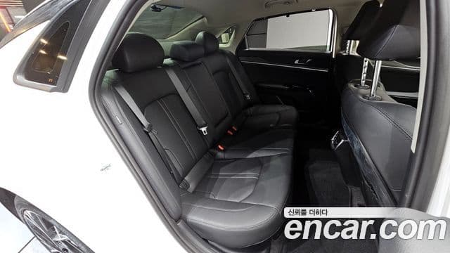 Kia K5 2023 — Şəkil 12/20