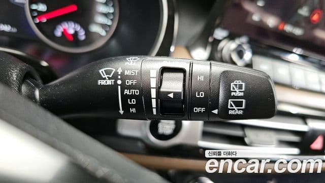 Kia Seltos 2019 — Şəkil 17/20