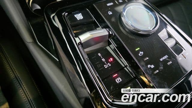 BMW 5 Series 2025 — Şəkil 9/20