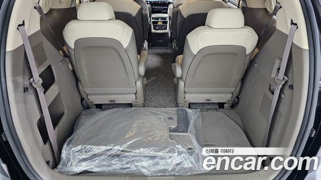 Kia Carnival 2021 — Şəkil 17/20