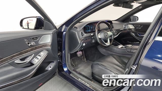 Mercedes-Benz S-Class 2018 — Photo 12/20