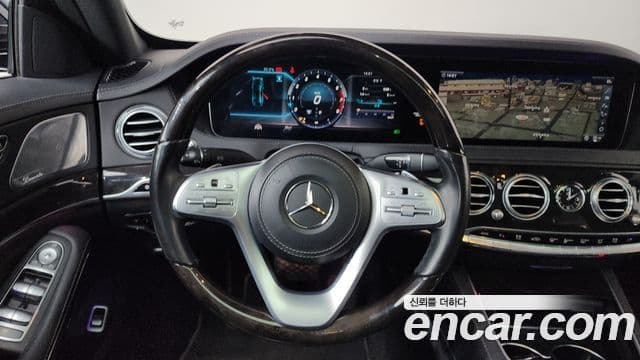 Mercedes-Benz S-Class 2018 — Photo 8/20