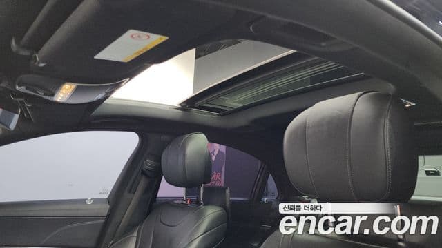 Mercedes-Benz S-Class 2018 — Photo 13/20