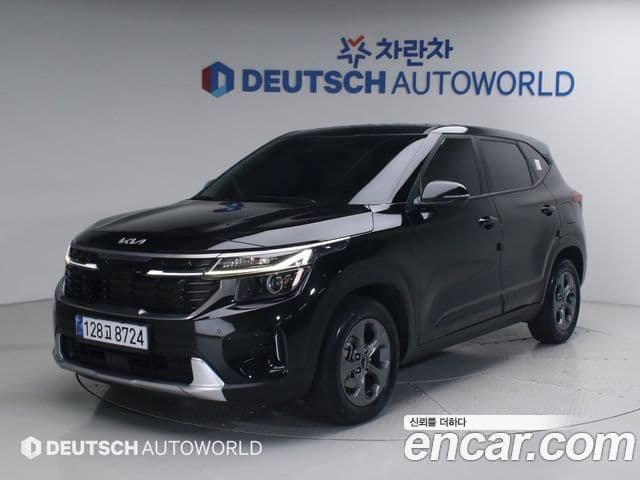 Kia Seltos 2023 — ფოტო 1/20