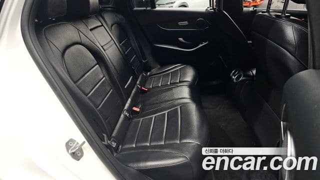 Mercedes-Benz GLC-Class 2019 — Şəkil 12/20
